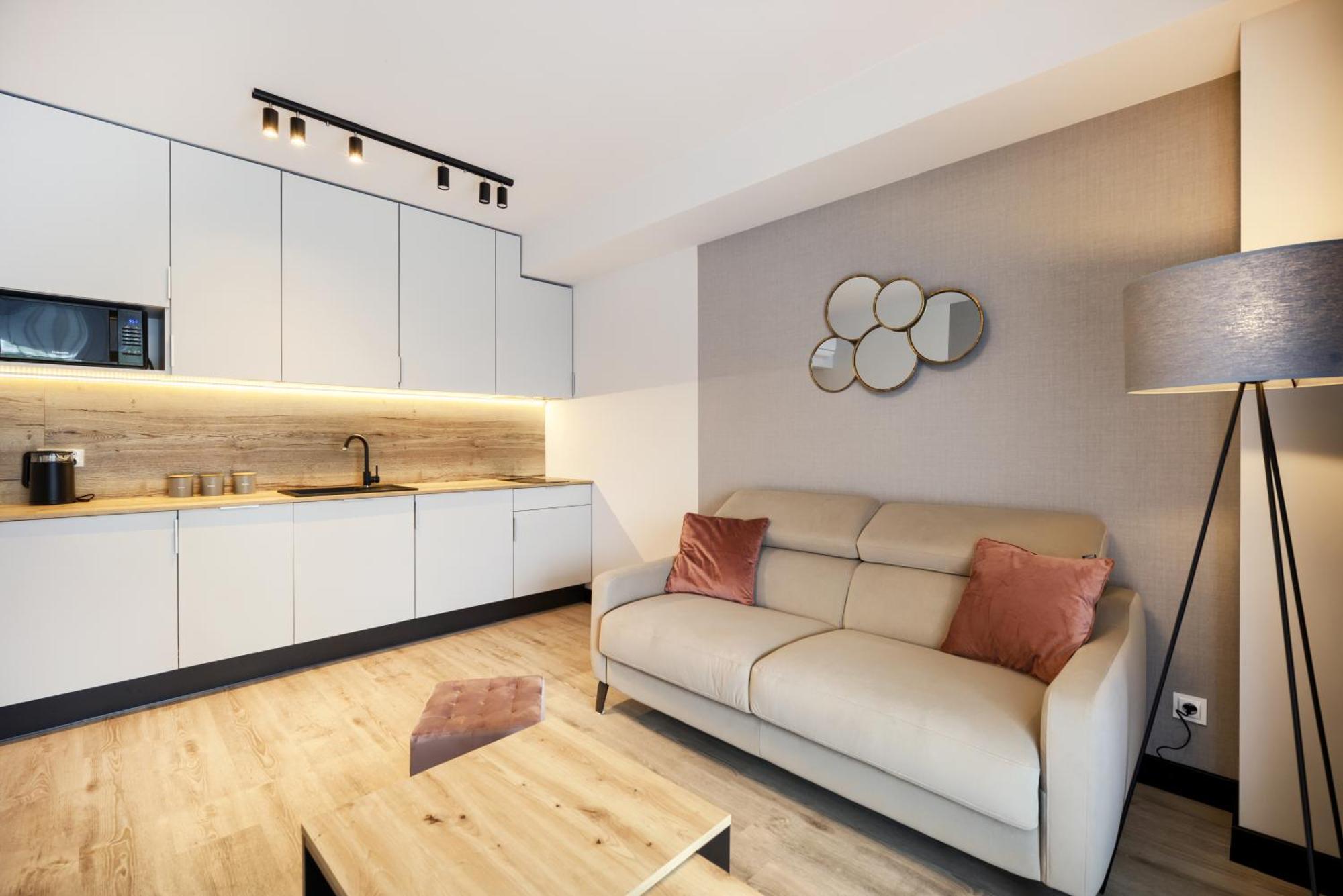 Aboutartapartments - Otynska 4 Wroclaw Bagian luar foto